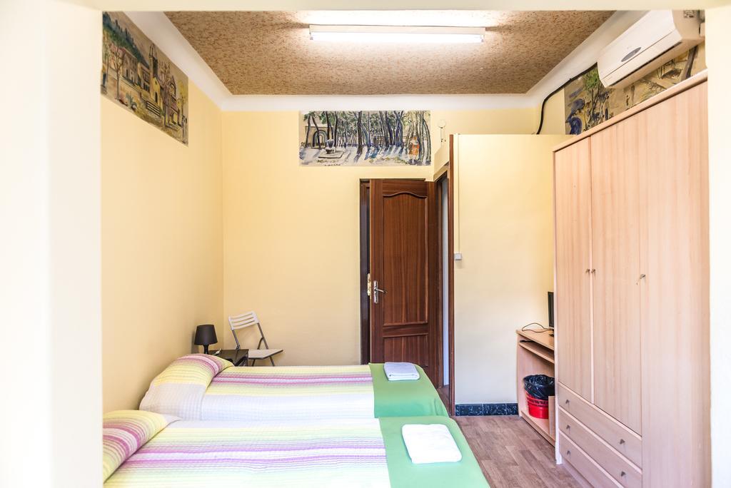Hostel Turistic Castell Barcelona Eksteriør bilde