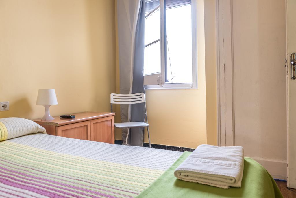 Hostel Turistic Castell Barcelona Eksteriør bilde